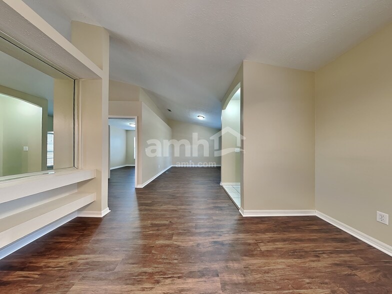 Building Photo - 11234 Andy Dr