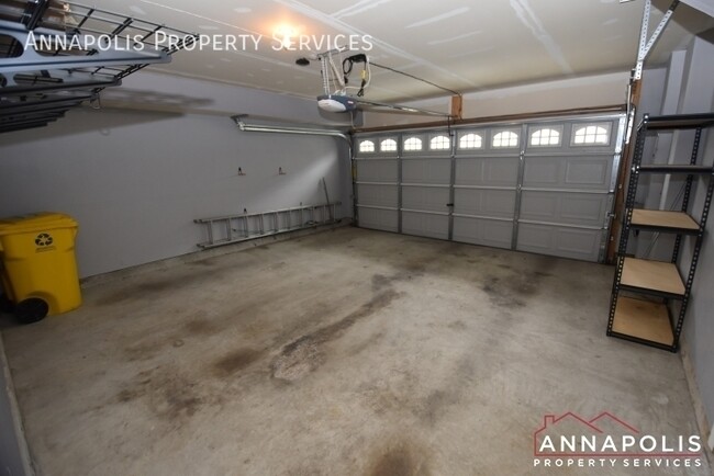 Building Photo - 1013 Red Clover Rd