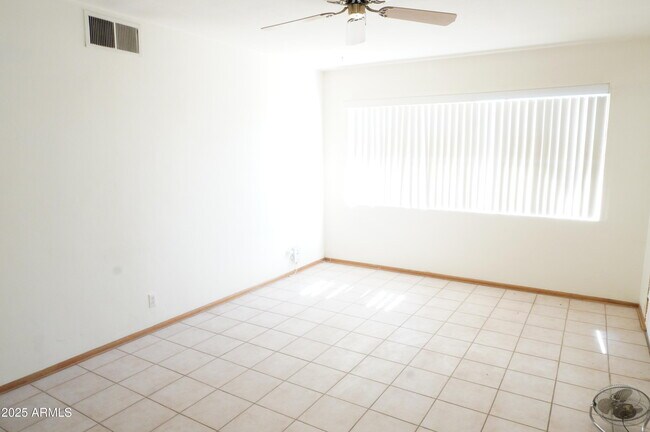 Building Photo - 8235 E Virginia Ave