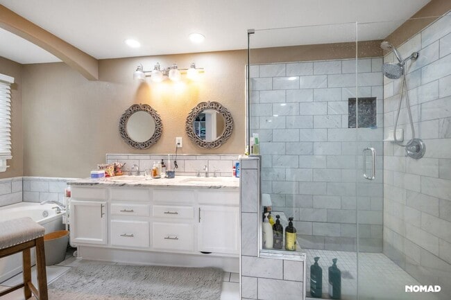 Building Photo - 1321 S Lansing Ct