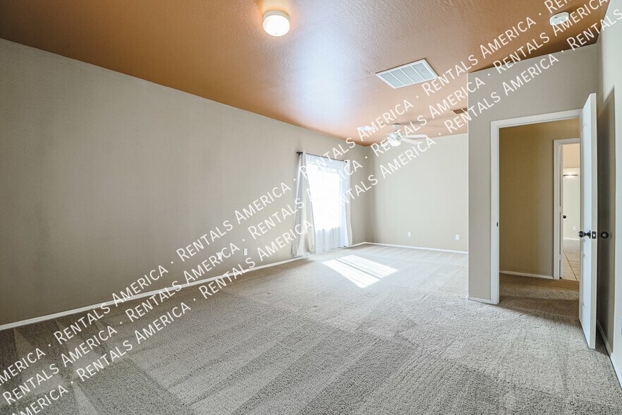 Building Photo - 28683 N Sedona Pl