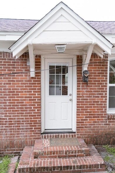 Building Photo - 515 N Monroe St