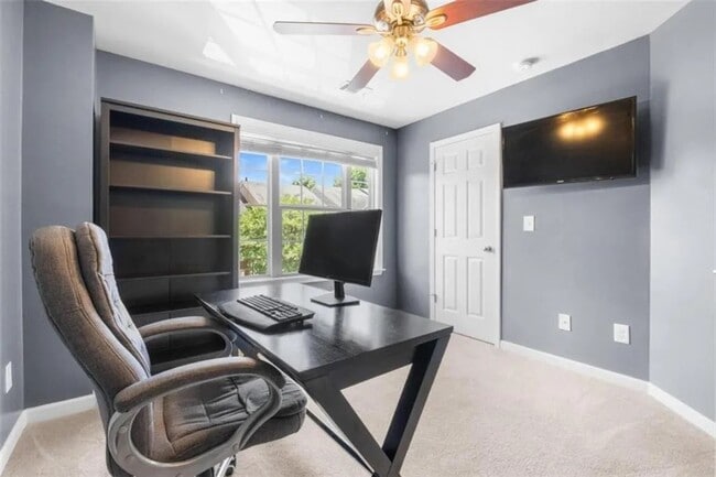 Building Photo - 6022 Mayfield Way SE