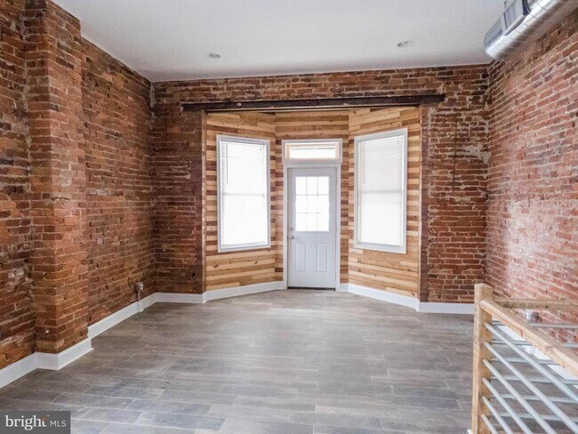 Building Photo - 781 S 52nd St