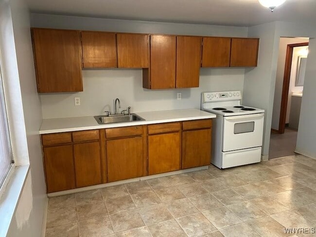 Building Photo - 154 Joseph Dr