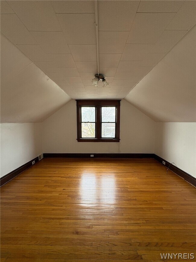 Building Photo - 189 Westminster Ave