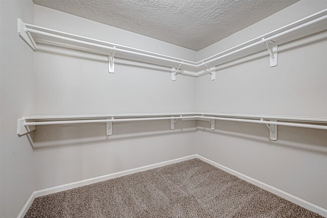 Building Photo - 3102 Glenn Lakes Ln