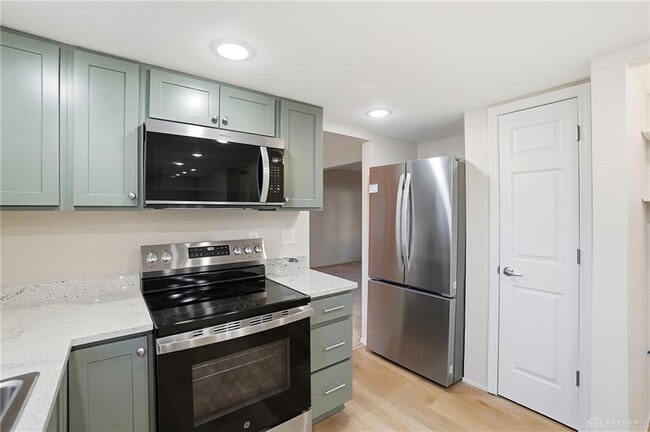 Building Photo - 5336 Red Coach Rd