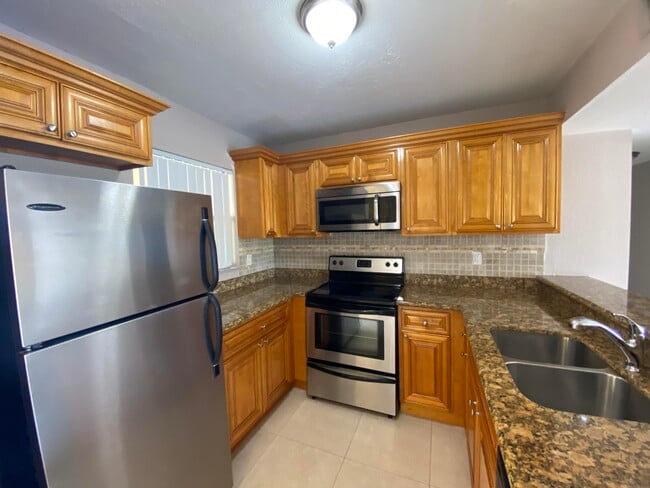 Building Photo - 1540 Windorah Way
