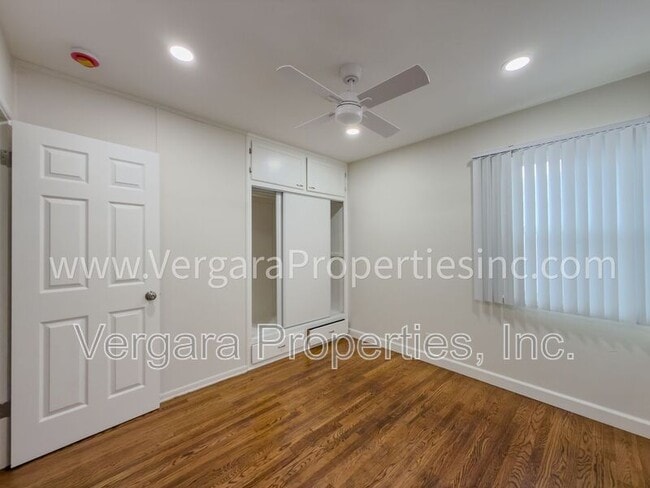 Building Photo - 611 Amapola Ave