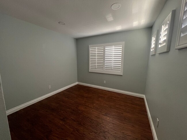 Building Photo - ***Open showing Tues 3/17/2026 !pm-2pm $500 off your first month rent! Beautiful 4bed with large ...