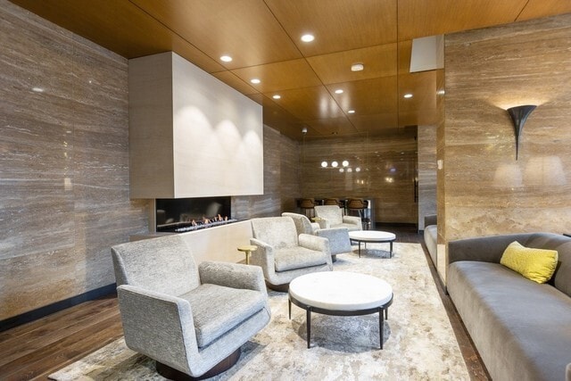 Building Photo - 1030 N State St