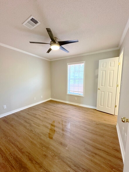 Building Photo - 405 Goodhope Rd