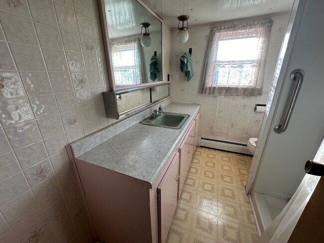 Building Photo - Large 5 Bedroom House For Rent in Maytown