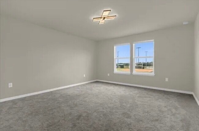 Building Photo - 10266 Pk Ests Ave
