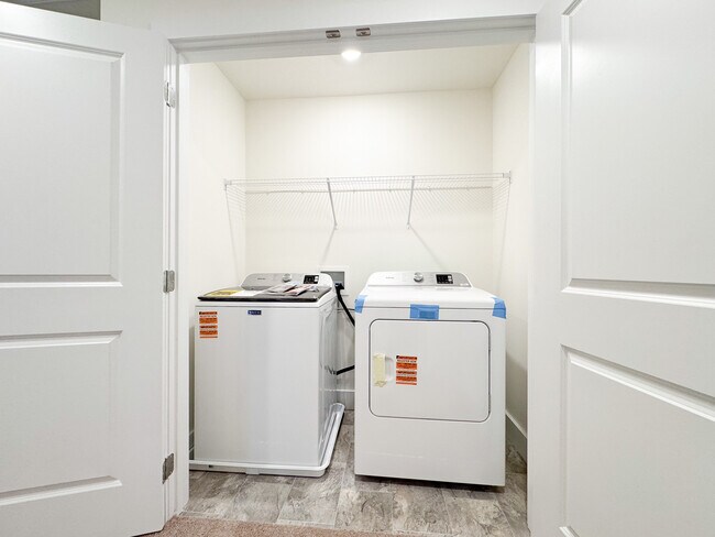 Building Photo - 7223 Traphill Ln