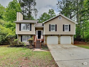 Building Photo - Move-In Ready Home with Bonus Rooms and La...