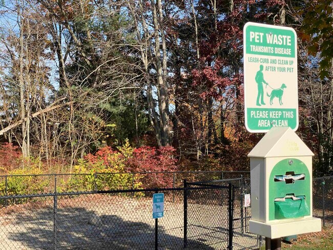 Building Photo - 10 Sentinel Court