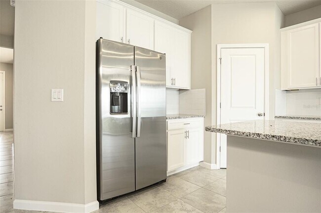 Building Photo - 1892 Basenji Dr