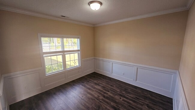 Building Photo - 4 BR 3.5 BA in Swansboro!