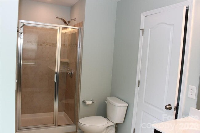 Building Photo - 6017 Sweetbay Ln