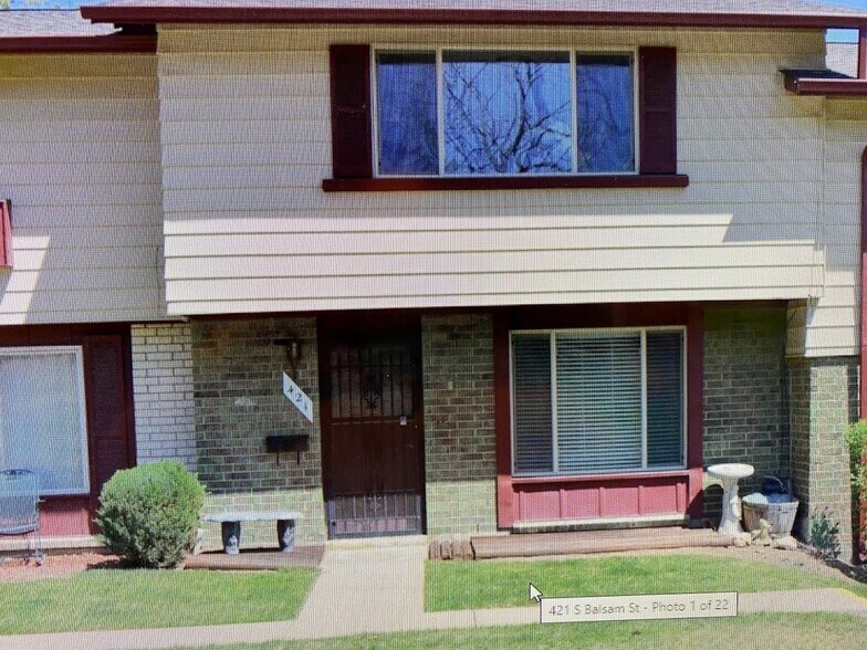 Front - 421 S Balsam St