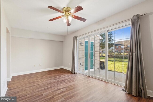 Building Photo - 270 Deer Run Ct