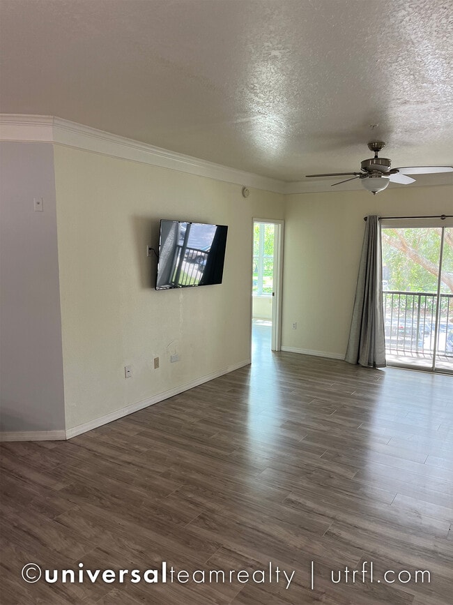 Building Photo - 11530 Villa Grand