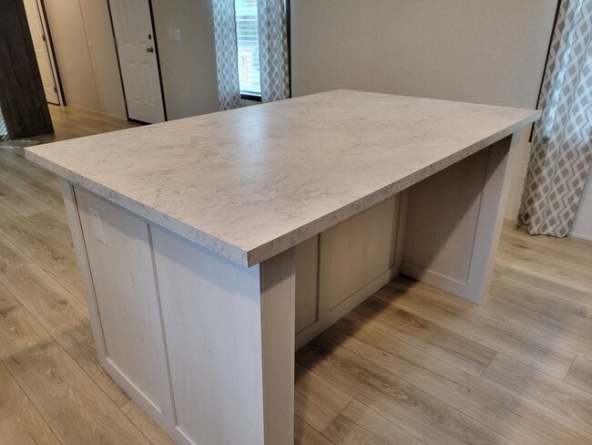 Building Photo - 855 W Jefferson St