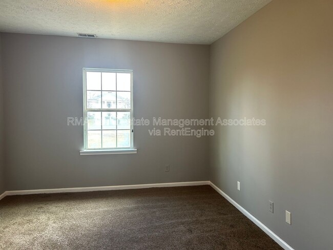 Building Photo - 113 W Tinsley St