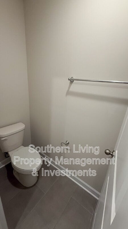 Building Photo - 1423 Old Rivers Rd