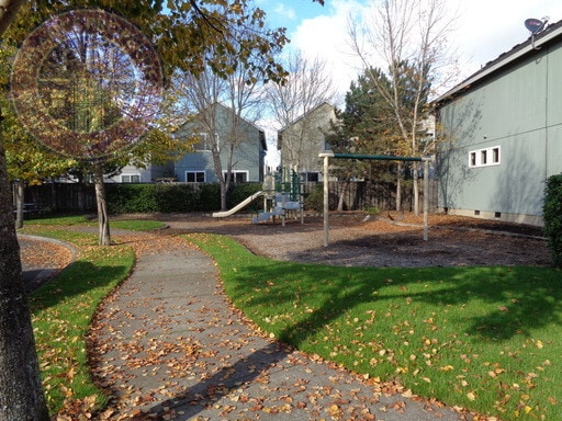 Building Photo - Beaverton - Two En-Suites! LVT Plank Flooring, No Carpet