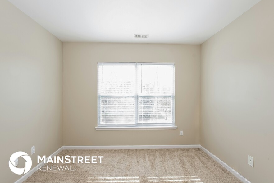 Building Photo - 1397 Millbank Dr