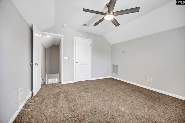 Building Photo - 157 Springhaven Dr