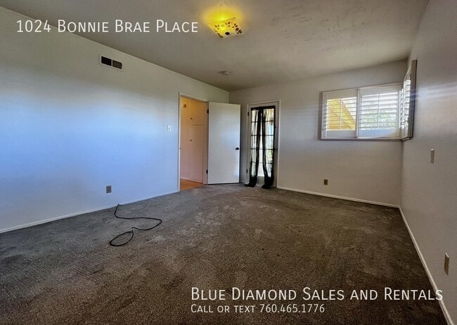 Building Photo - 1024 Bonnie Brae Pl