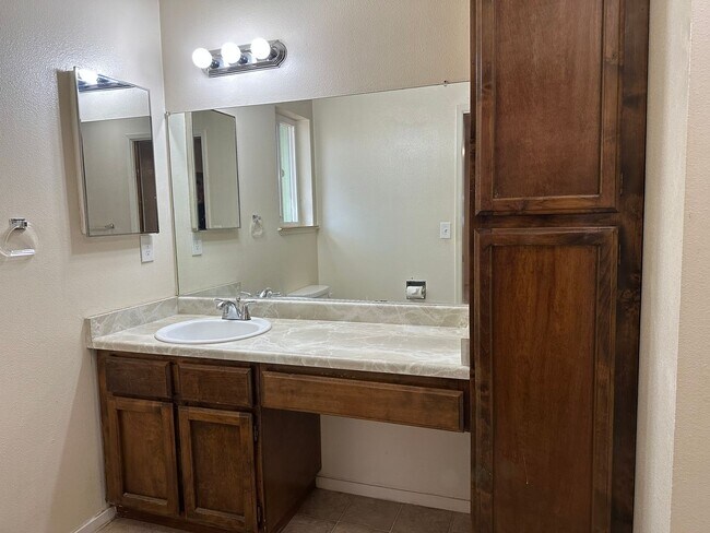 Building Photo - Charming Redding Home with Fireplace & Vau...