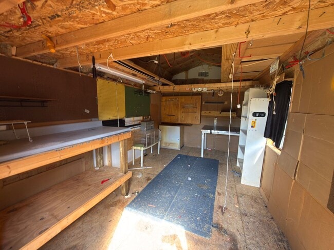 Building Photo - Christiansburg, 3 BR / 1 BA, Available for rent