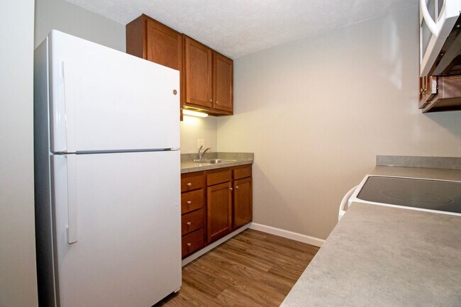 Building Photo - 930 Hostetler Rd