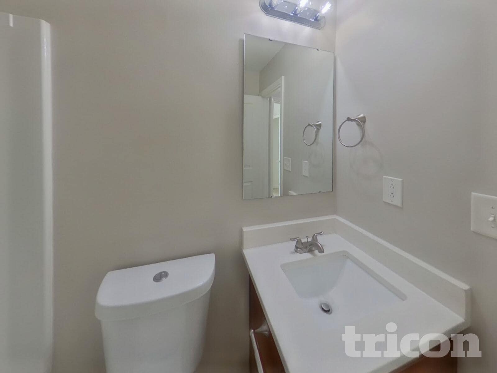 Building Photo - 9425 Macquarie Ln