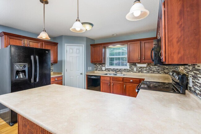 Building Photo - 2267 Yeager Dr