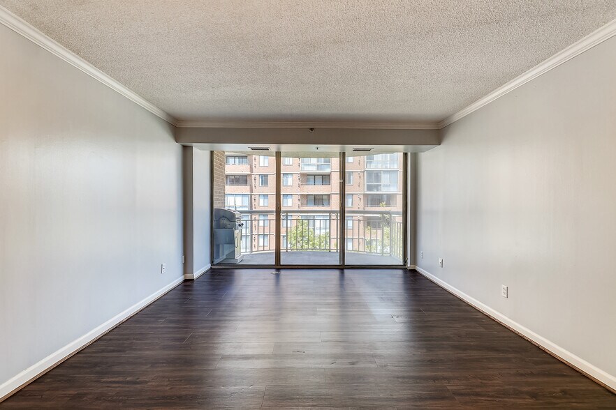 Building Photo - 1200 Braddock Pl