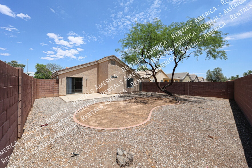 Building Photo - 12905 W Mandalay Ln
