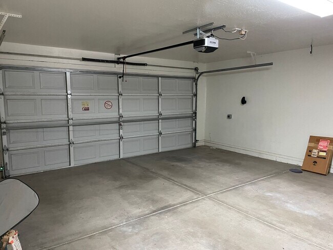Building Photo - Prime Tempe Location!