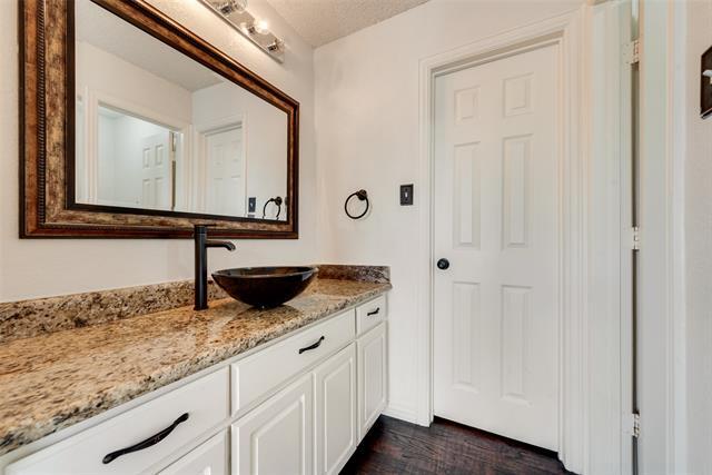 Building Photo - 3532 Dripping Springs Dr