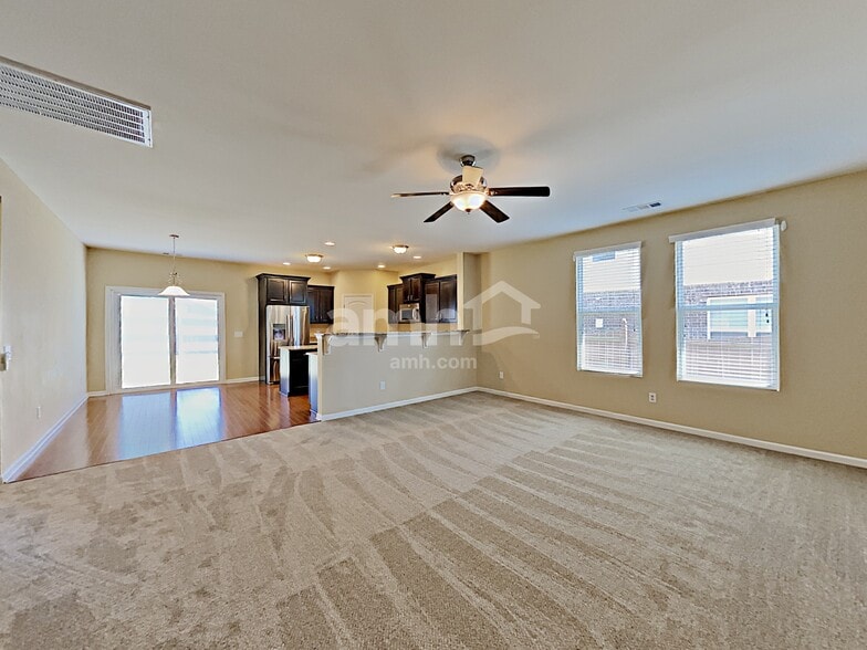 Building Photo - 207 S Dunnwood Ln