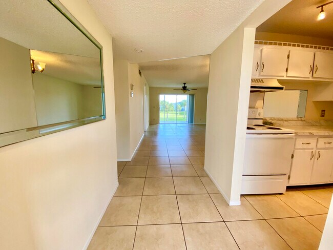 Building Photo - 2828 Casita Way