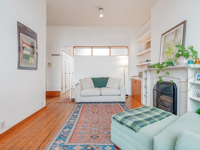 Building Photo - 31 Pinckney St