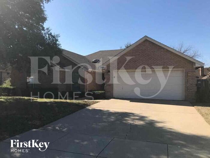 Primary Photo - 1417 Highland Dr