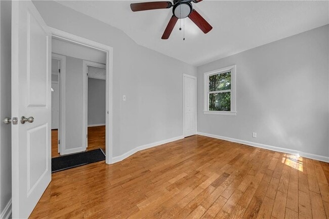 Building Photo - 4805 Chaudron Dr