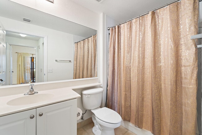 Building Photo - 2803 Sarento Pl